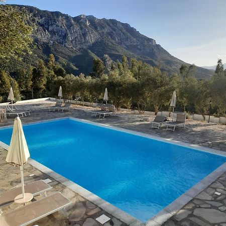 Agriturismo Palas De Serra Country Resort Onifai エクステリア 写真