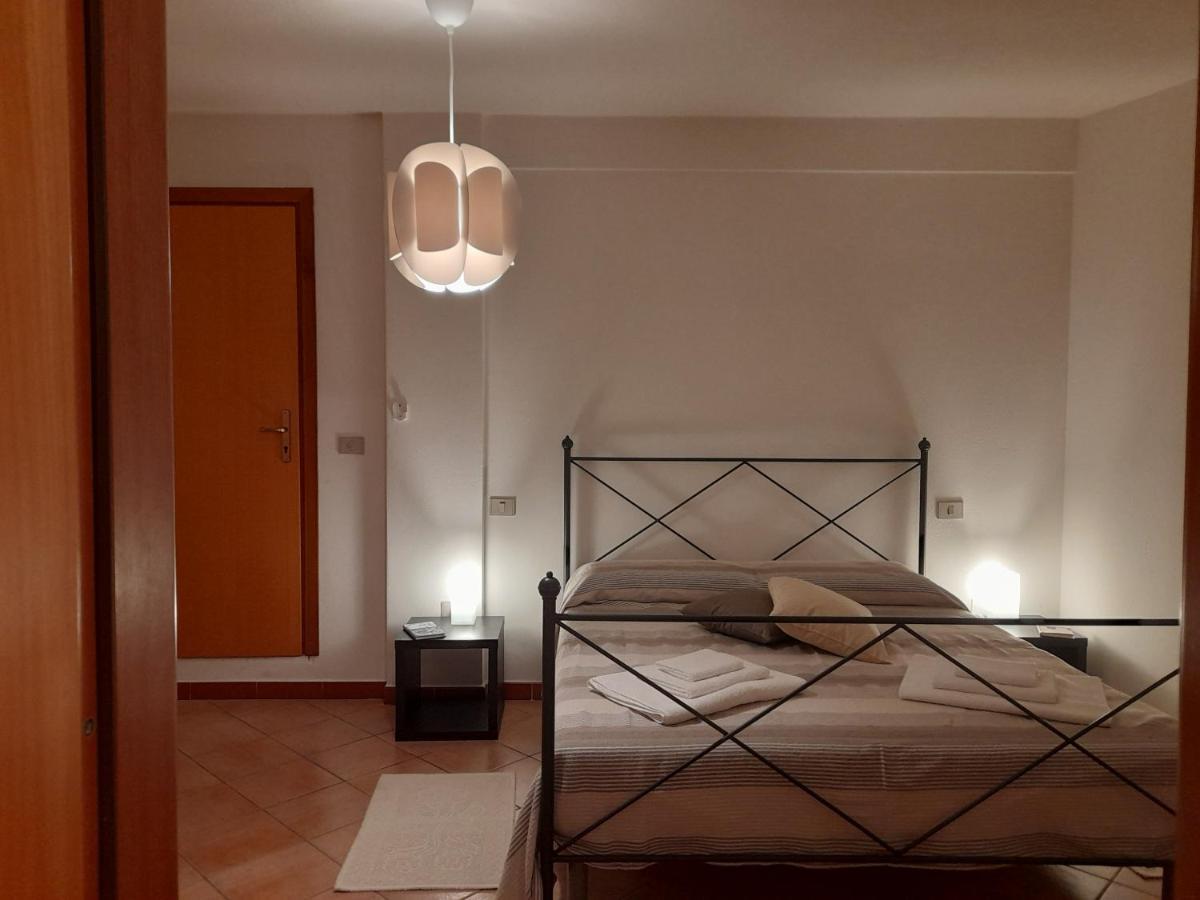 Agriturismo Palas De Serra Country Resort Onifai エクステリア 写真