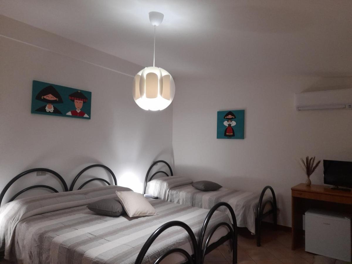 Agriturismo Palas De Serra Country Resort Onifai エクステリア 写真