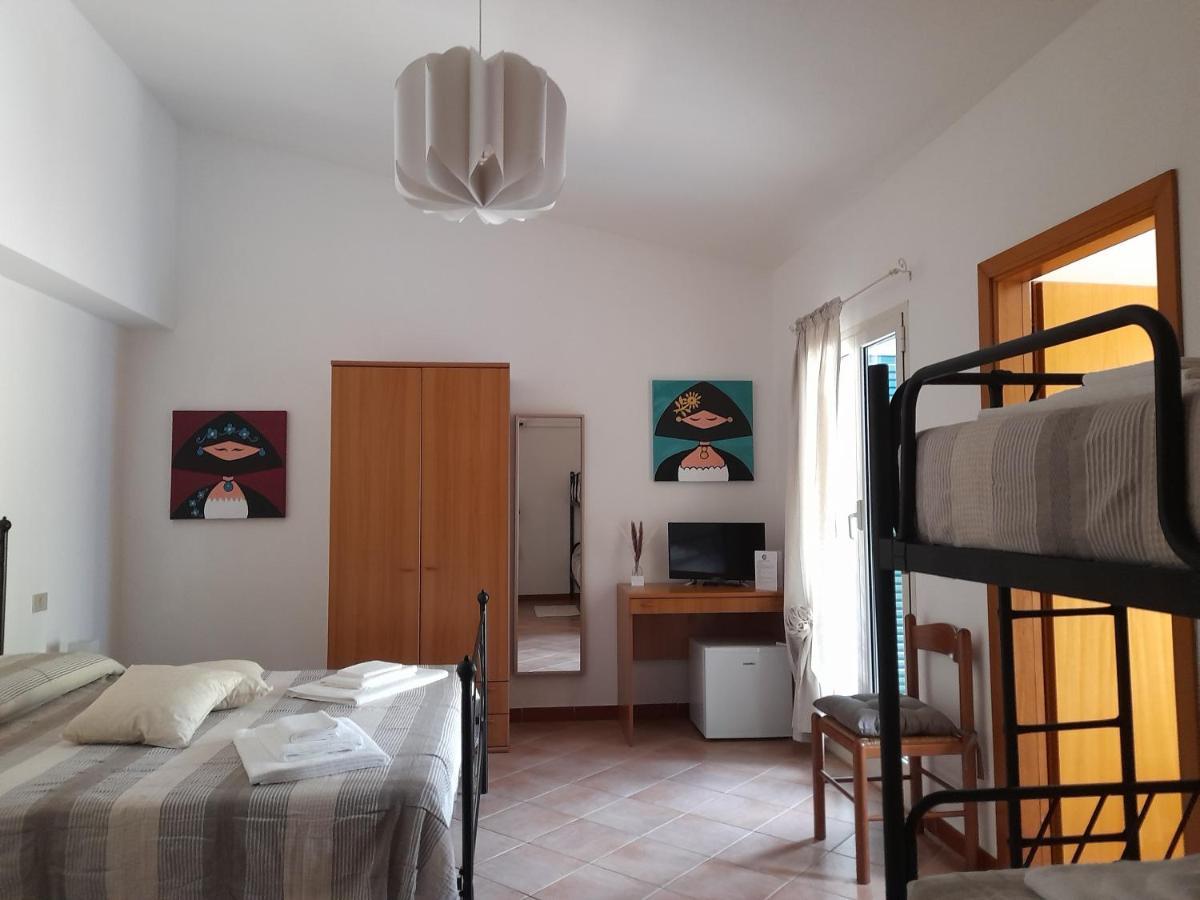 Agriturismo Palas De Serra Country Resort Onifai エクステリア 写真