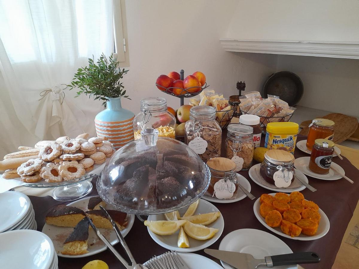 Agriturismo Palas De Serra Country Resort Onifai エクステリア 写真